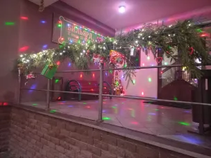 Награждение организаций и индивидуальных предпринимателей за победу в конкурсе «На лучшее праздничное оформление витрин, фасадов зданий и прилегающих территорий предприятий и организаций к Новому 2025 году и Рождеству Христову»