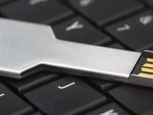 Оформить квалифицированную электронную подпись (КЭП) стало еще проще — теперь можно по биометрии и без посещения удостоверяющего центра