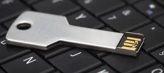 Оформить квалифицированную электронную подпись (КЭП) стало еще проще — теперь можно по биометрии и без посещения удостоверяющего центра